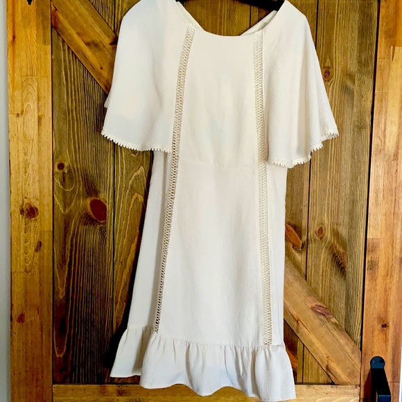 Cream Ruffle dress - Picture 3 of 9